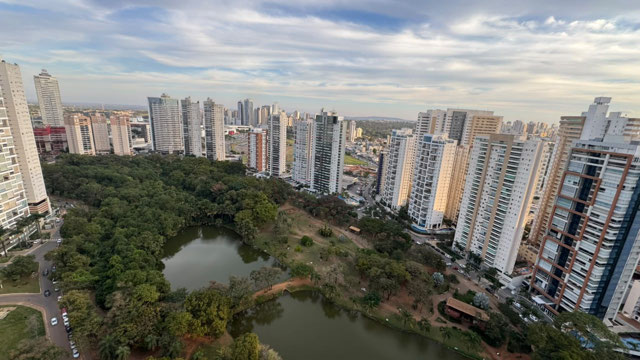 Viva o privilégio de ter o Parque Flamboyant como extensão da sua casa - Foto