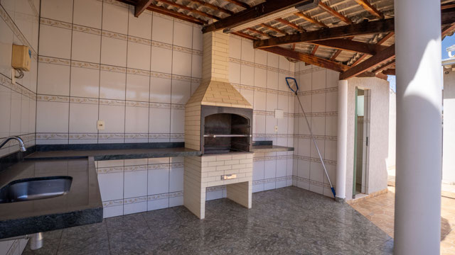 Casa Mobiliada com Piscina e Área Gourmet na Região do Eldorado | Conforto, Segurança e Espaço para Viver Bem - Foto