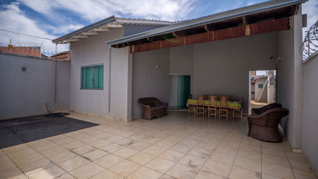 Casa Mobiliada com Piscina e Área Gourmet na Região do Eldorado | Conforto, Segurança e Espaço para Viver Bem - Foto