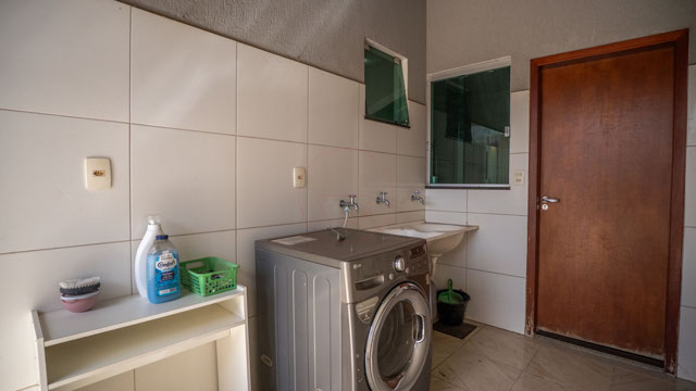 Casa Mobiliada com Piscina e Área Gourmet na Região do Eldorado | Conforto, Segurança e Espaço para Viver Bem - Foto