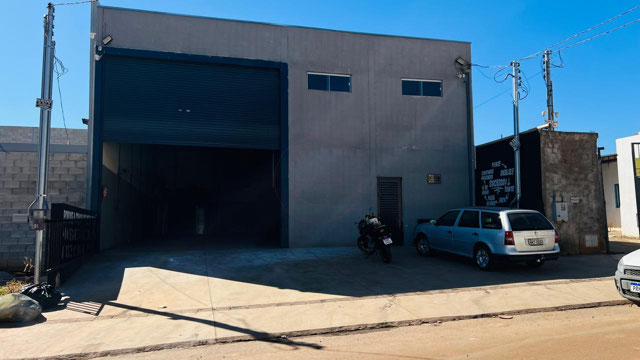 Galpão Comercial para Locação na Zona Industrial Pedro Abrão com 310 m² - Foto