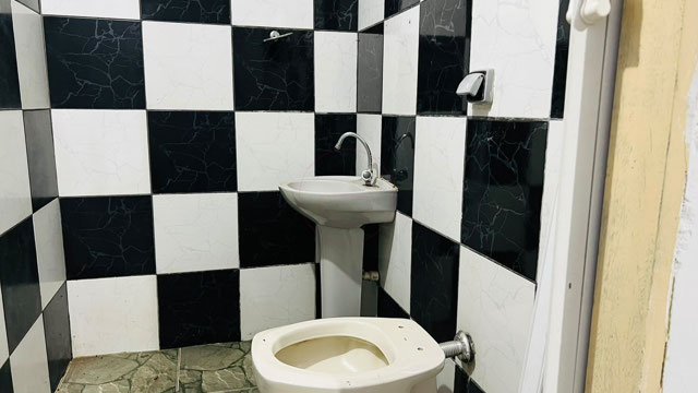Garagem Coberta para 4 Carros e 2 Suítes no Setor São José - Foto