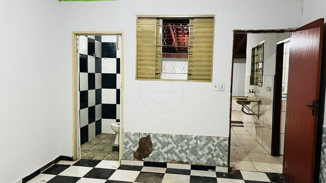 Garagem Coberta para 4 Carros e 2 Suítes no Setor São José - Foto