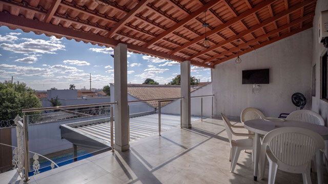 Sobrado reformado à venda no Jardim Europa | Piscina aquecida, energia solar e lazer completo - Foto