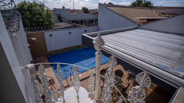 Sobrado reformado à venda no Jardim Europa | Piscina aquecida, energia solar e lazer completo - Foto