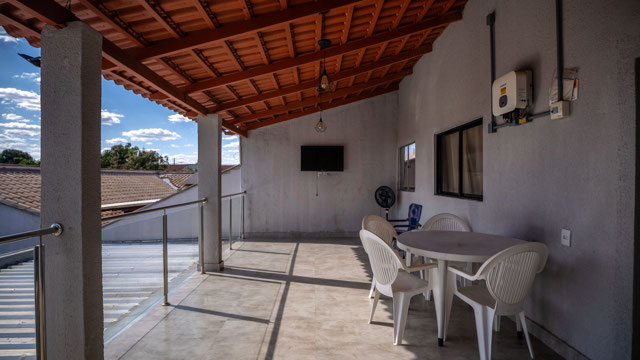 Sobrado reformado à venda no Jardim Europa | Piscina aquecida, energia solar e lazer completo - Foto