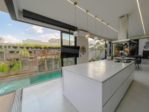 Sobrado Mobiliado 4 suítes no Portal do Sol Green em Goiânia-GO - Foto