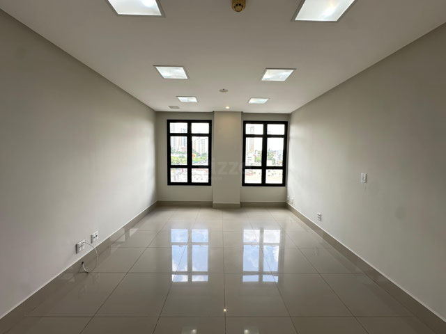 Sala comercial 32 m² no Jardim Goiás com vaga e vista para Flamboyant - Foto