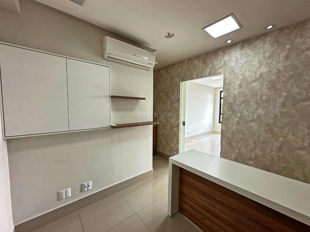 Sala comercial 32 m² no Jardim Goiás com vaga e vista para Flamboyant - Foto
