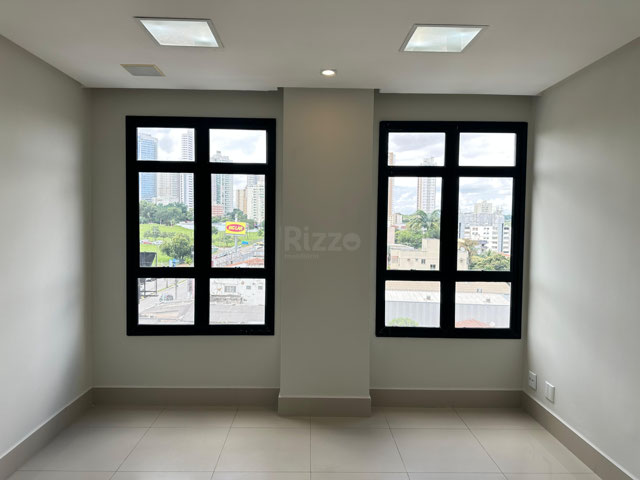 Sala comercial 32 m² no Jardim Goiás com vaga e vista para Flamboyant - Foto