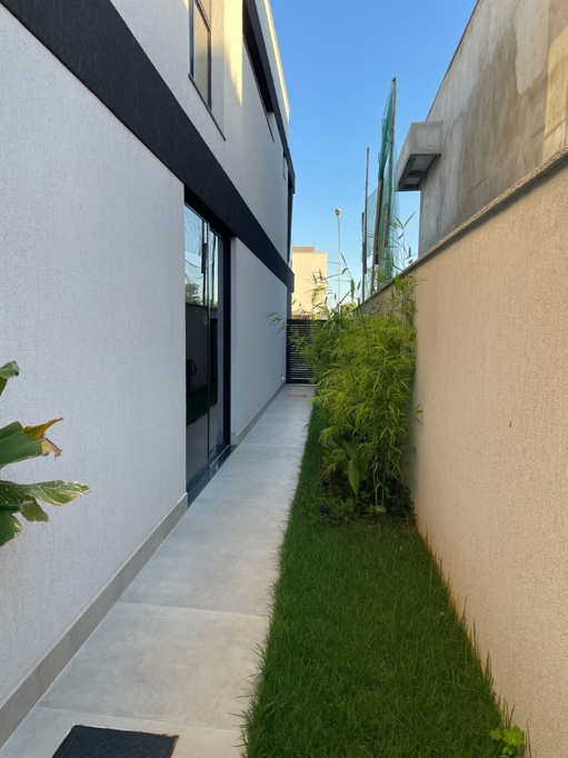 Sobrado com 4 quartos suítes à venda no Portal do Sol Green. - Foto