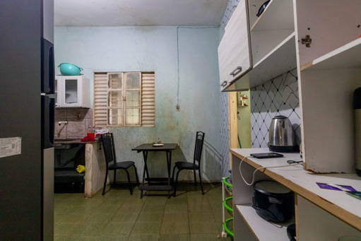 Casa 3 quartos Jardim Balneário Meia Ponte com loja frontal - Foto
