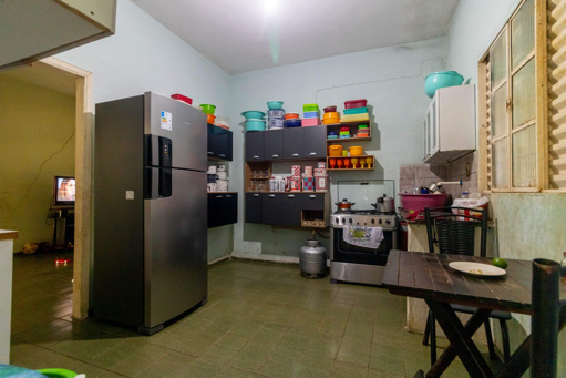 Casa 3 quartos Jardim Balneário Meia Ponte com loja frontal - Foto