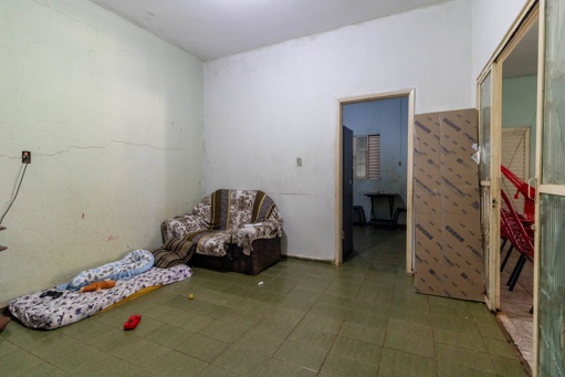 Casa 3 quartos Jardim Balneário Meia Ponte com loja frontal - Foto