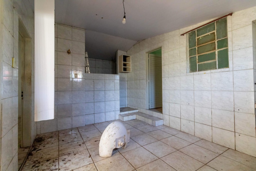 Casa 3 quartos Jardim Balneário Meia Ponte com loja frontal - Foto