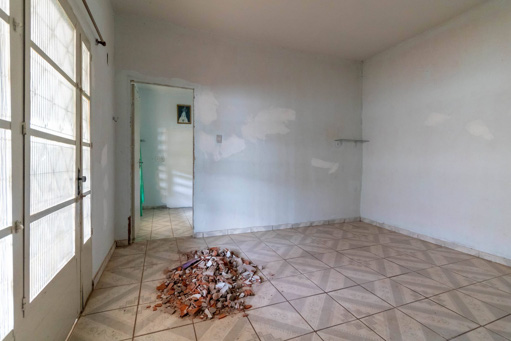 Casa 3 quartos Jardim Balneário Meia Ponte com loja frontal - Foto