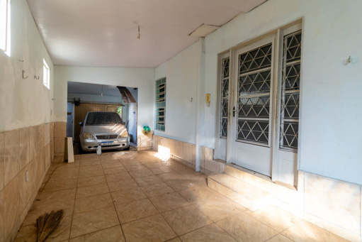 Casa 3 quartos Jardim Balneário Meia Ponte com loja frontal - Foto