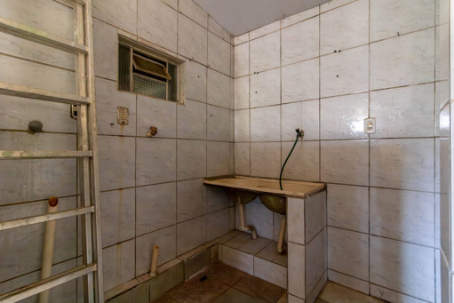 Casa 3 quartos Jardim Balneário Meia Ponte com loja frontal - Foto