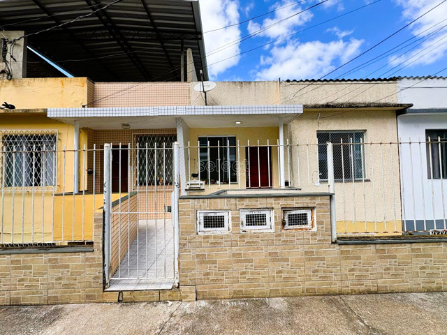 Casa com 2 quartos para venda no bairro Paineiras em Juiz de Fora, MG