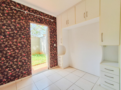 Quarto com planejados