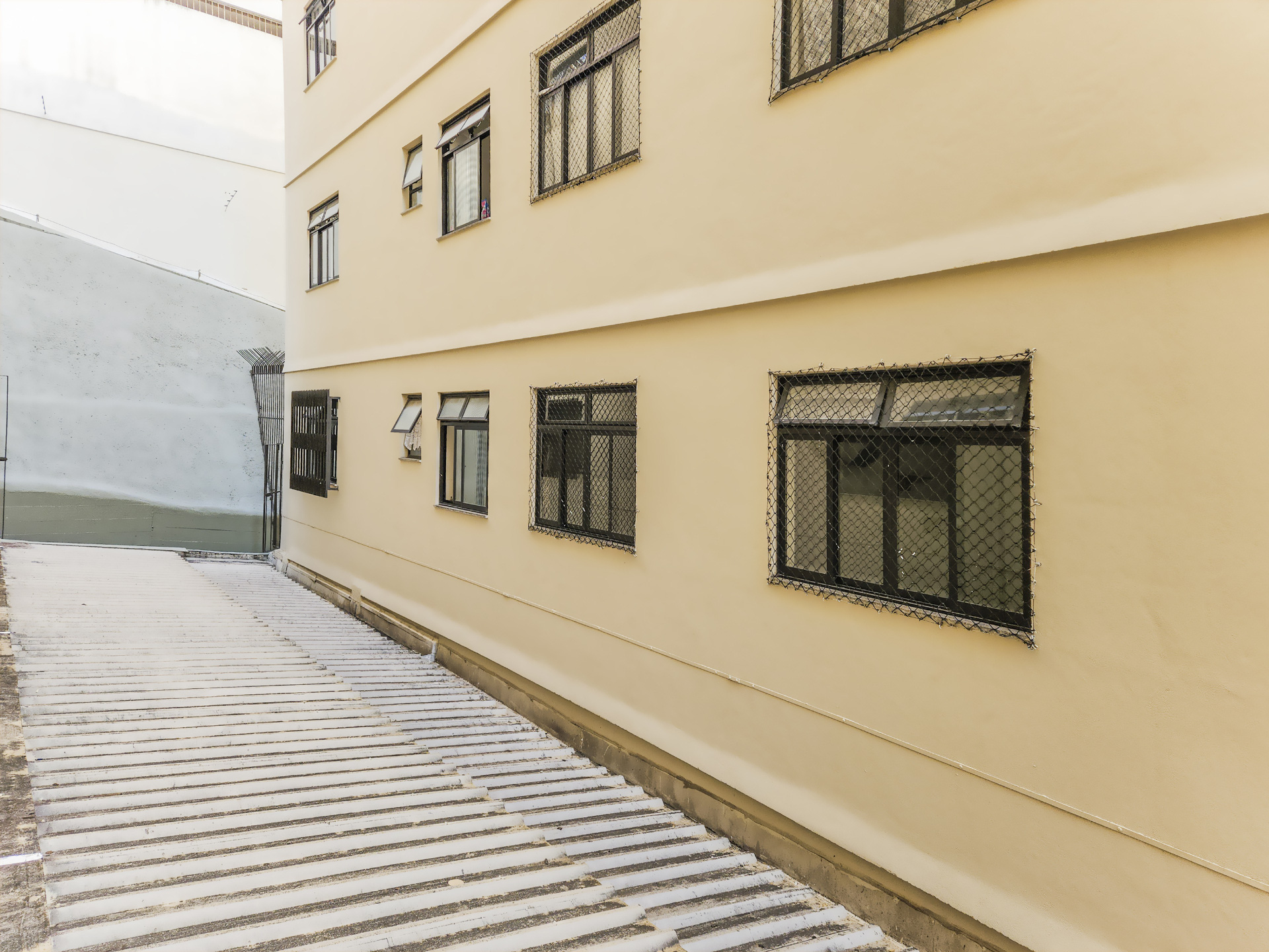 Centro: apartamento com 2 quartos e vaga., foto 2