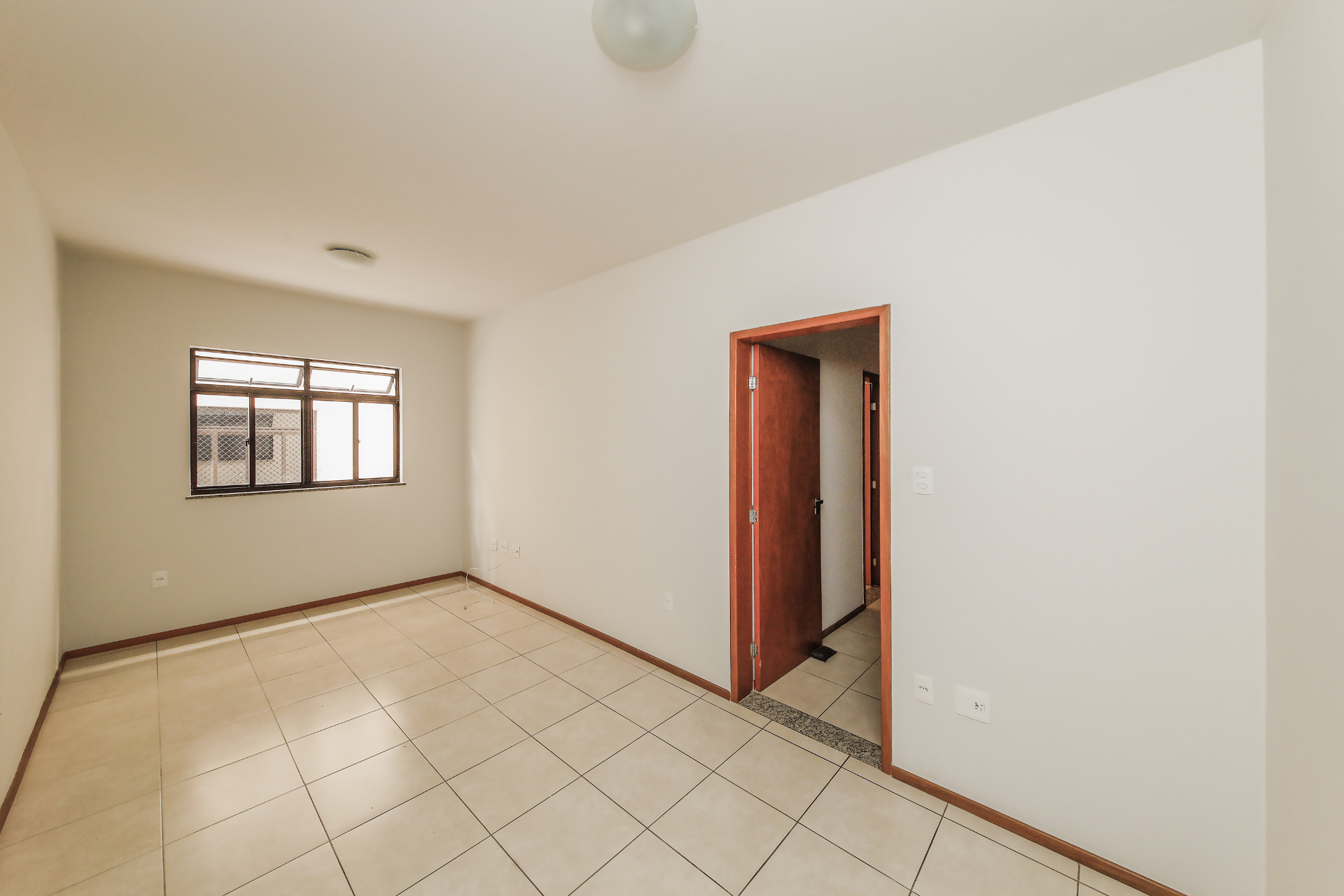 Centro: apartamento com 2 quartos e vaga., foto 1