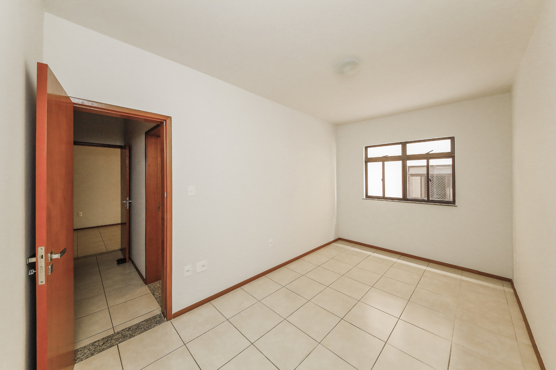 Centro: apartamento com 2 quartos e vaga., foto 5