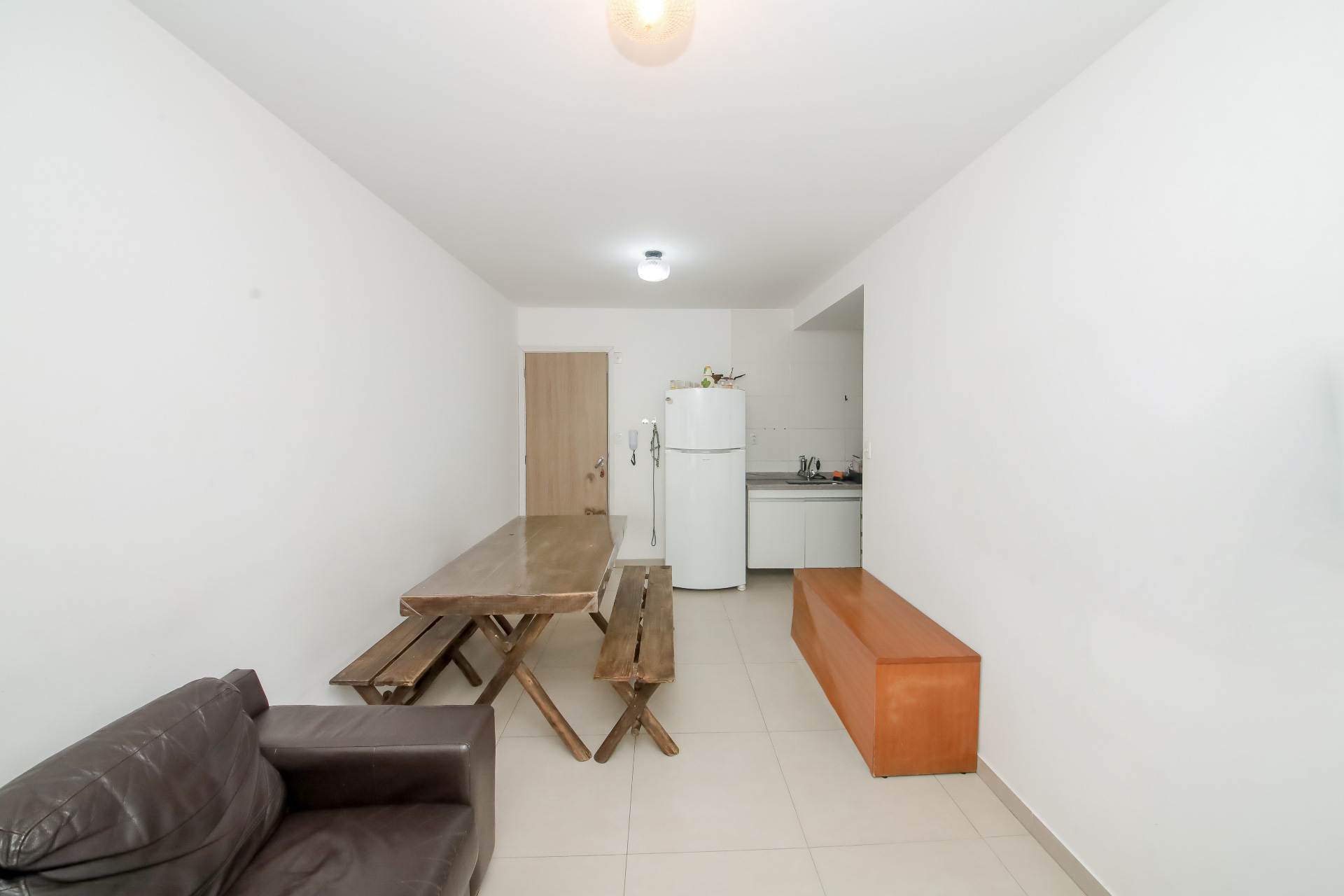 Centro: apartamento mobiliado, 2 quartos, 1 vaga., foto 2