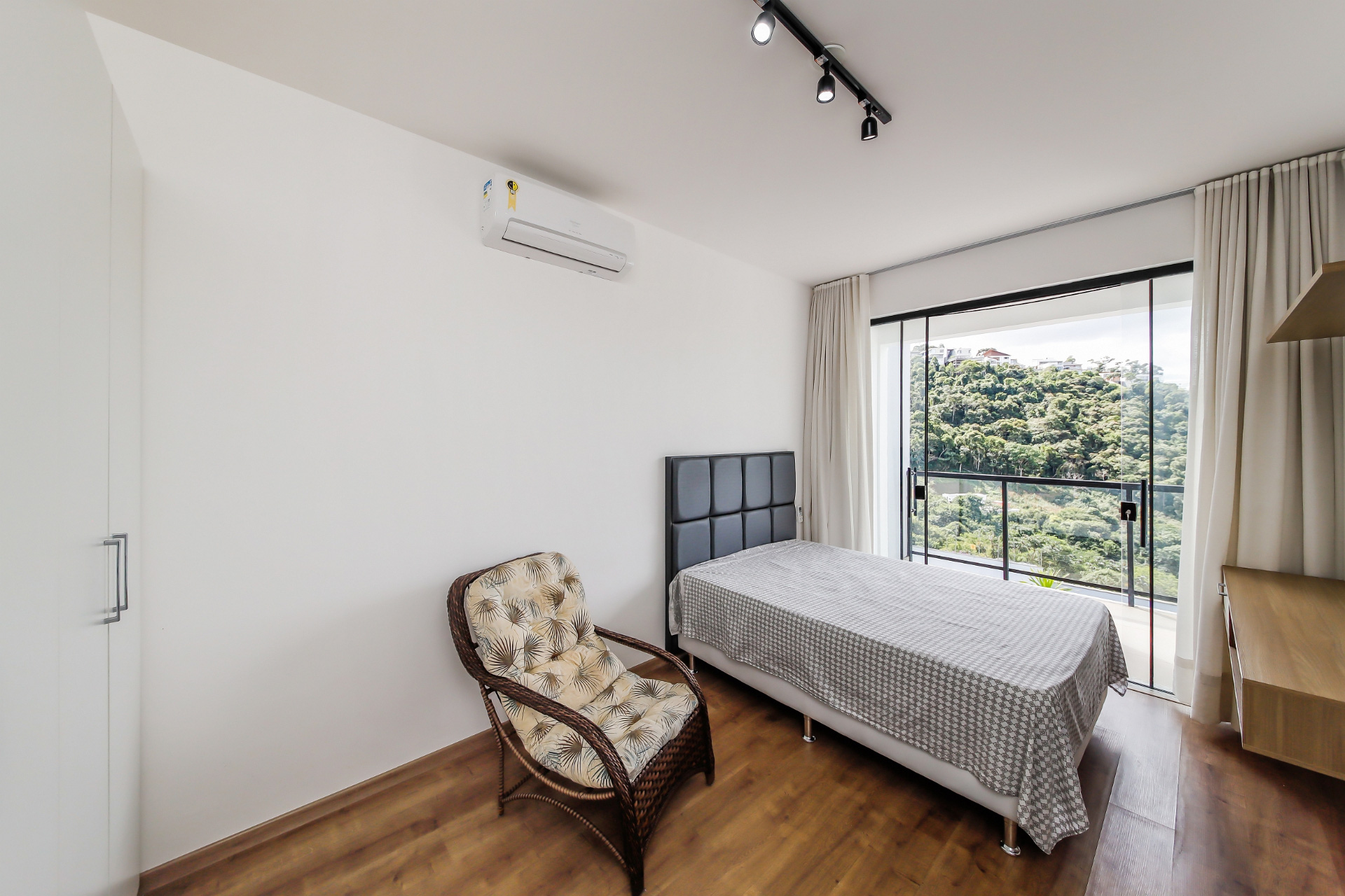 Casa moderna no Aeroporto. 400m², 4 quartos, 2 suítes., foto 22