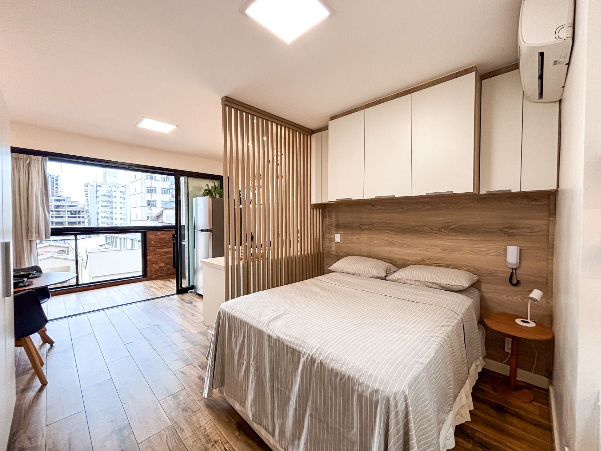 Studio Centro. Varanda gourmet mobiliada. 58m²., foto 5