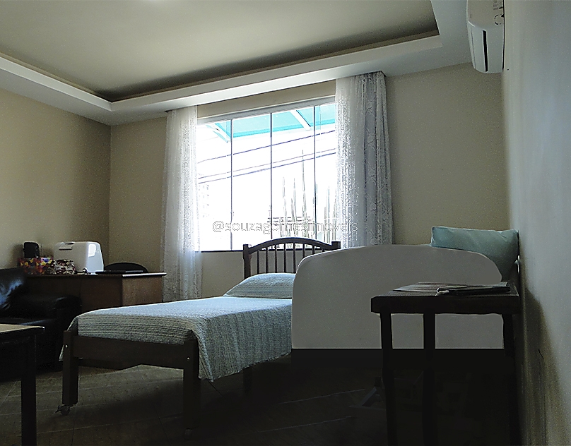 Santa Helena. Casa com 2 suítes, 127m²., foto 4