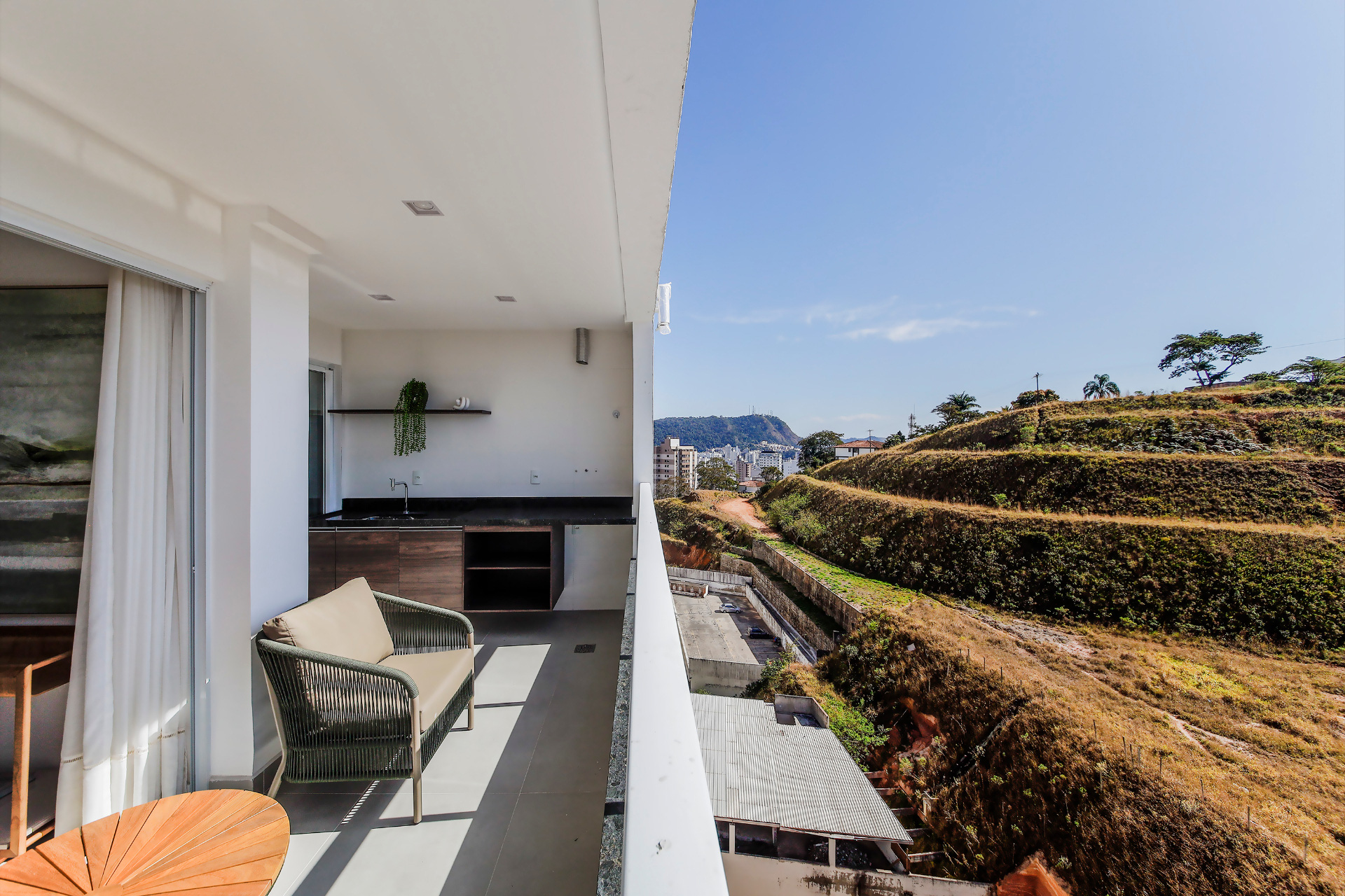Bom Pastor: 2 quartos com suíte, 75m², bem iluminado., foto 6