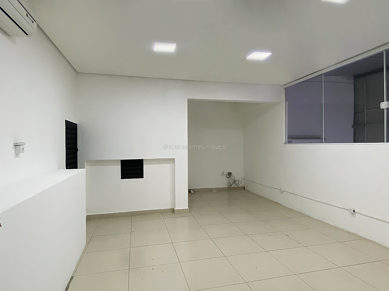 Loja em Teixeiras. Bom espaço., foto 8