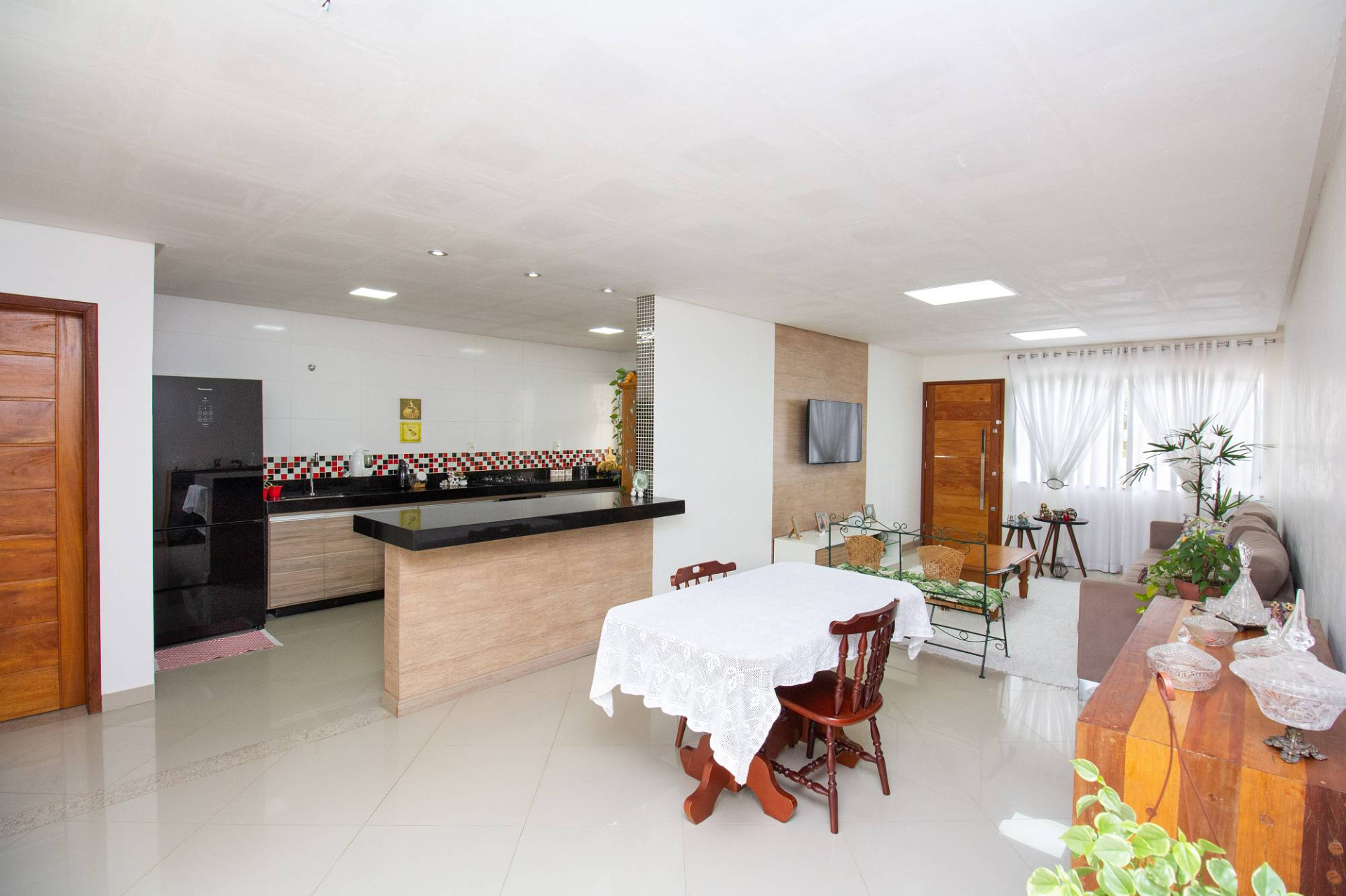 Casa com bom quintal. Novo Horizonte., foto 6