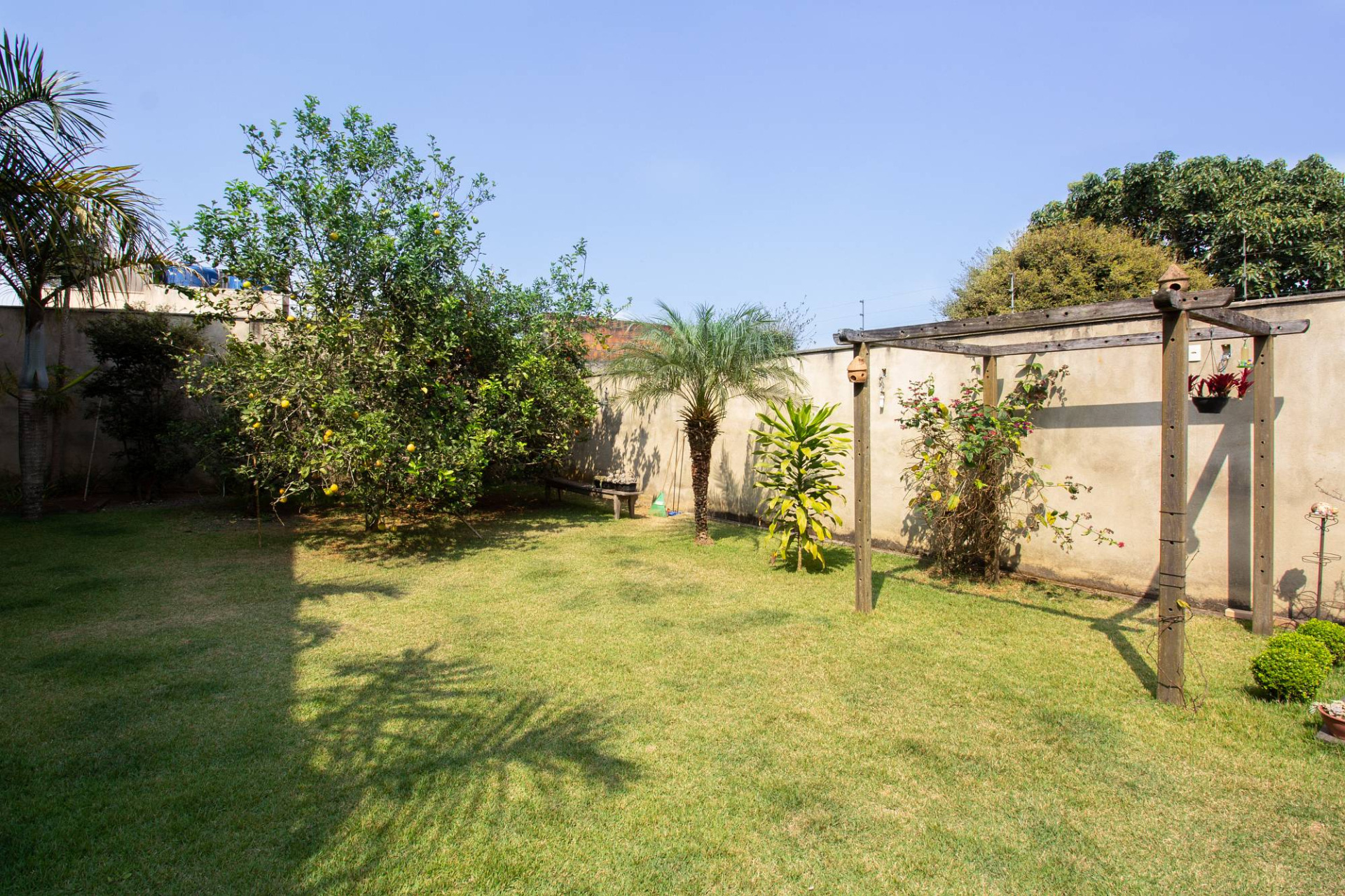 Casa com bom quintal. Novo Horizonte., foto 17