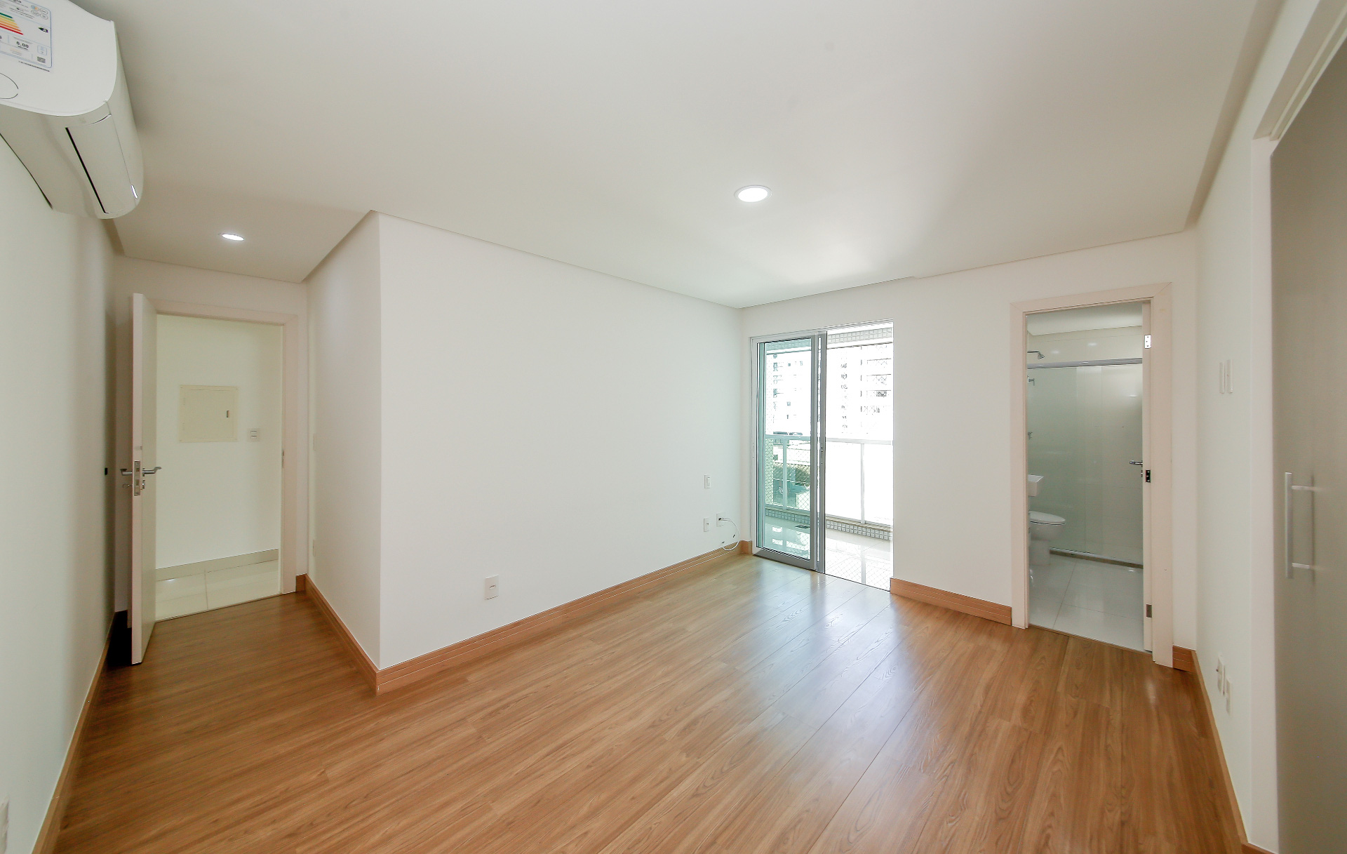 São Mateus: 4 quartos, 3 vagas. Apartamento espaçoso., foto 11