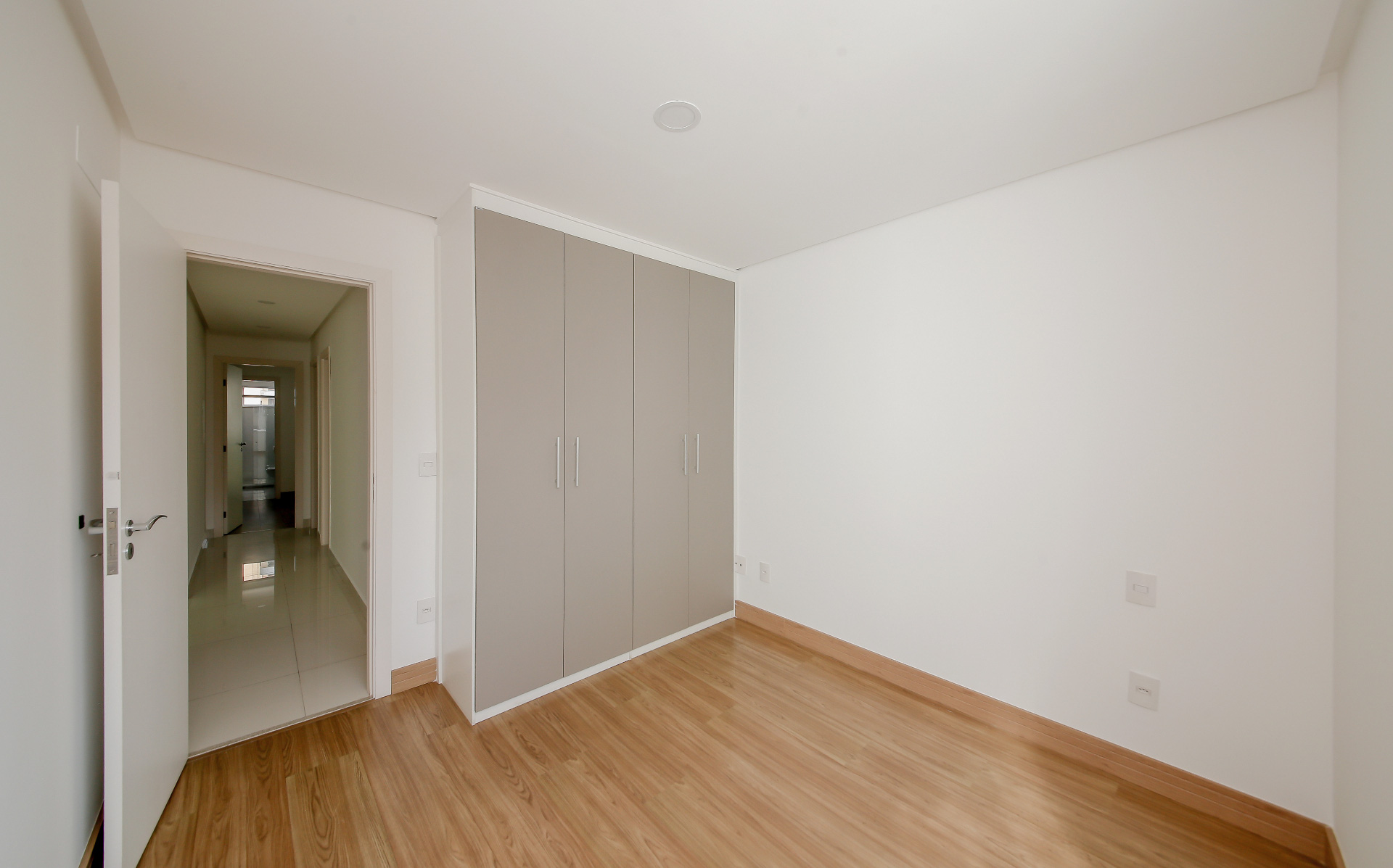 São Mateus: 4 quartos, 3 vagas. Apartamento espaçoso., foto 4
