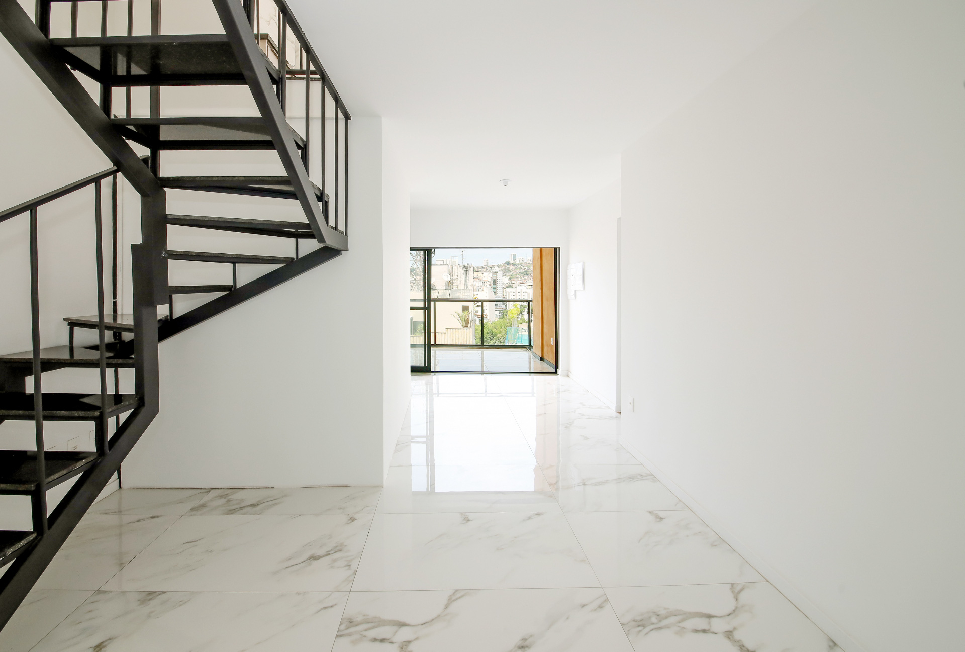 Cobertura no São Mateus, 178m² com armários novos., foto 3