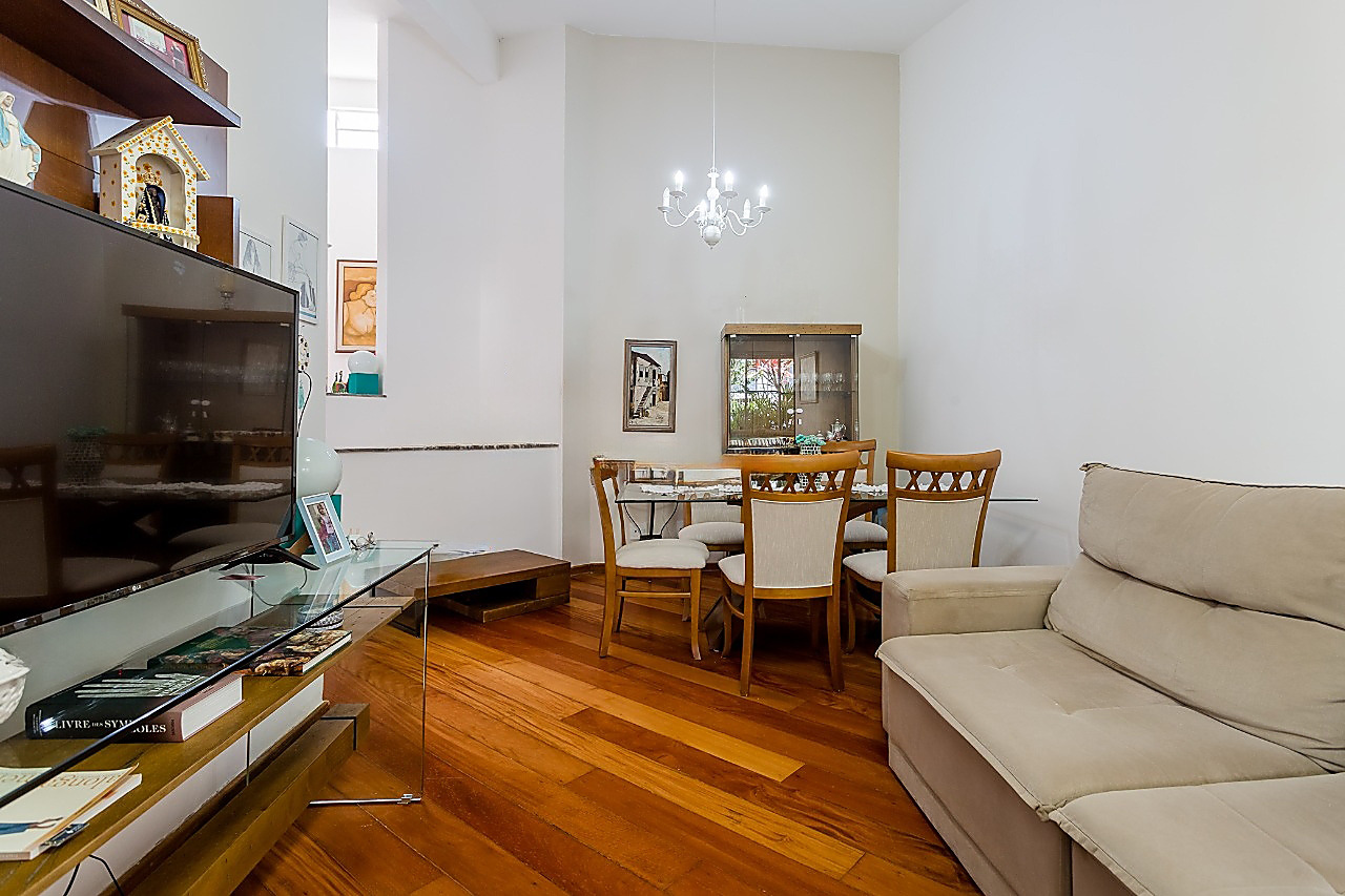 Casa charmosa no Jardim Laranjeiras. 3 quartos e quintal., foto 2