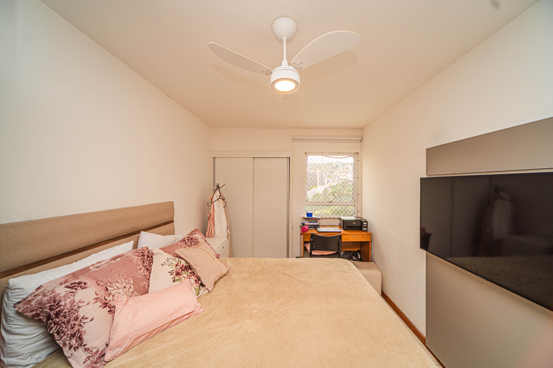 Suíte e varanda no Alto dos Passos. Espaçoso com 104m²., foto 7