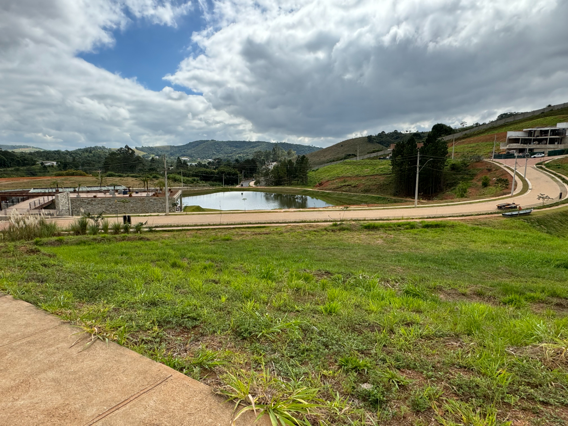 Projeto aprovado em lote plano no Estrela do Lago, foto 1
