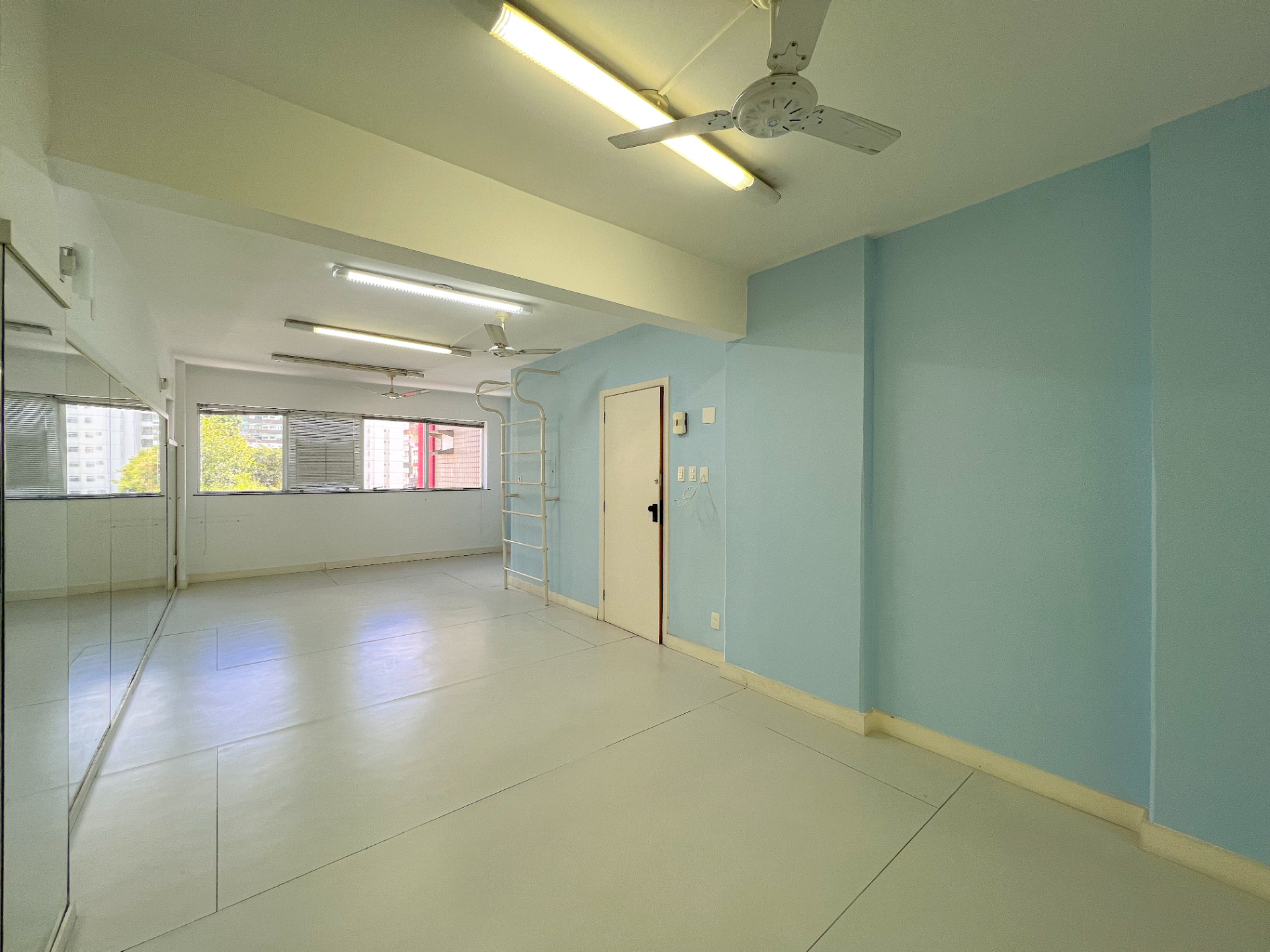 Centro: Sala à venda com 47m², foto 3