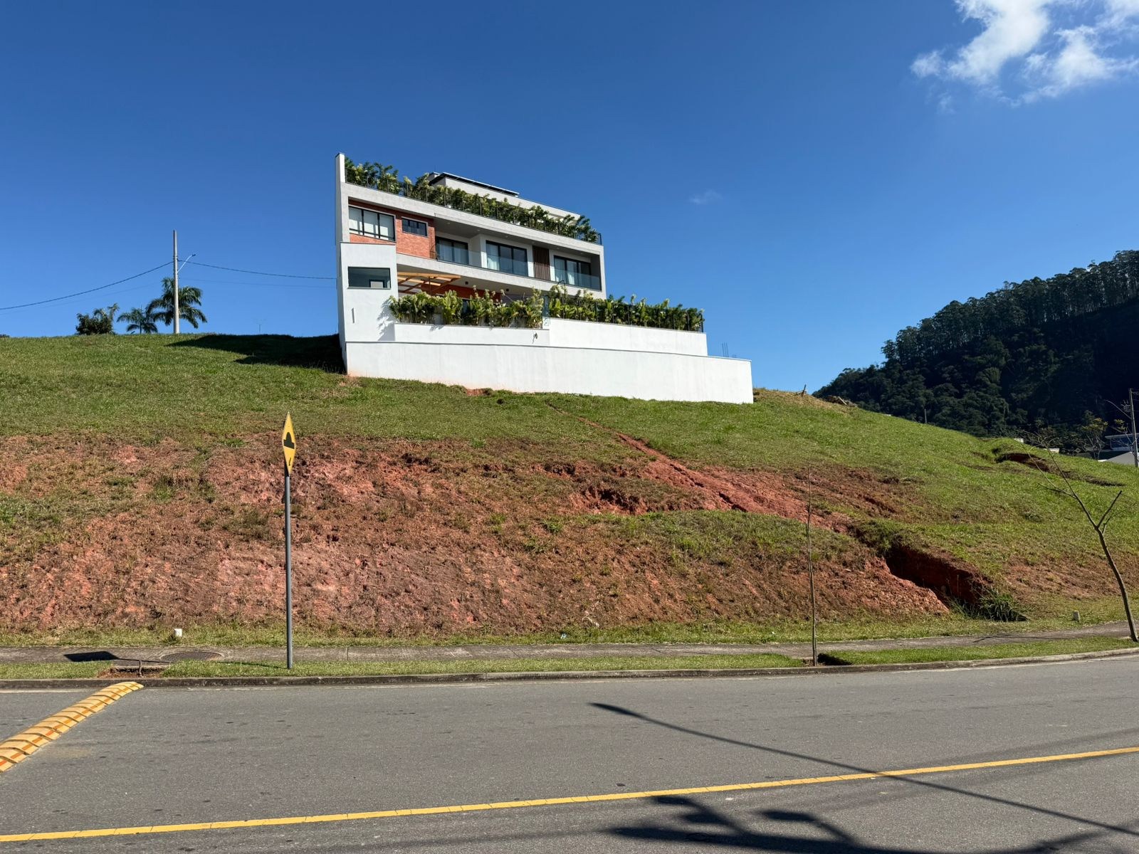 Terreno no Estrela Alta. Perto da portaria., foto 2