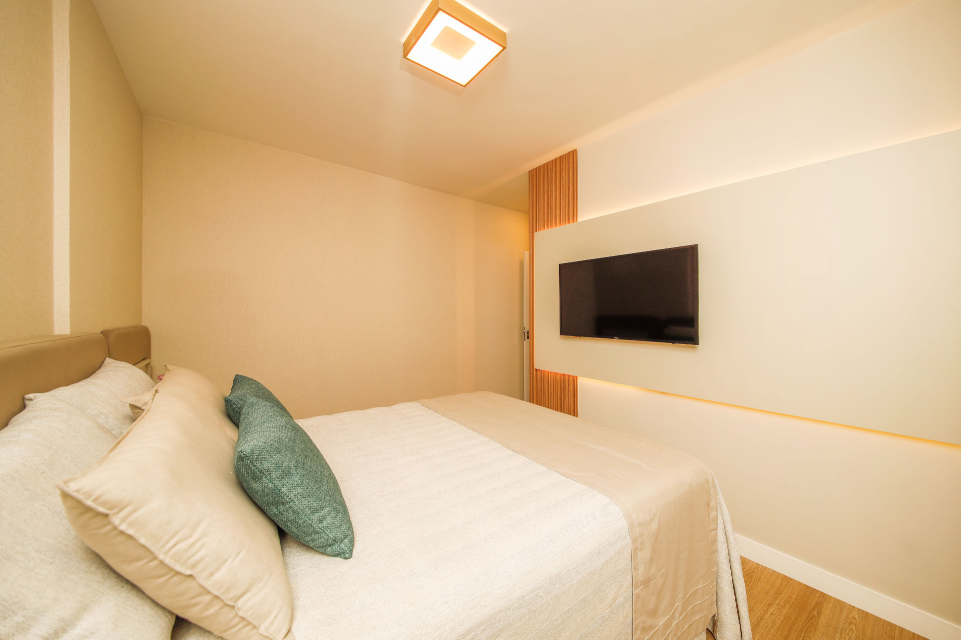 Santa Helena: decorado e mobiliado. 3 quartos, 2 vagas., foto 15