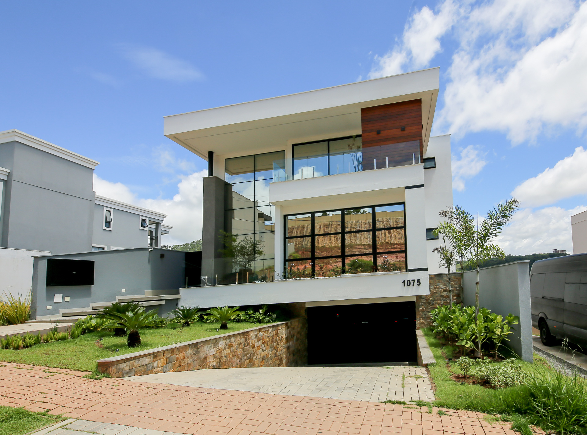 Salvaterra: Casa iluminada, 4 suítes, 580m²., foto 3
