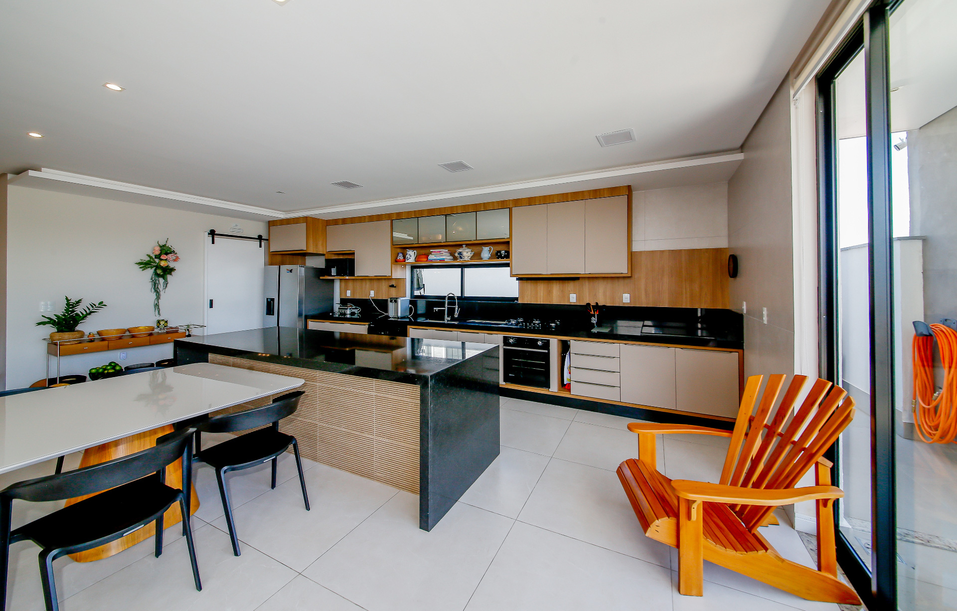 Salvaterra: Casa iluminada, 4 suítes, 580m²., foto 13