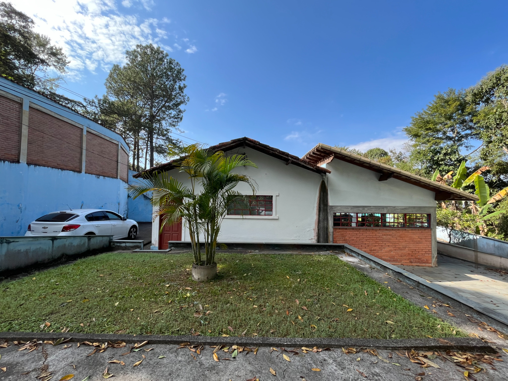 Casa abraçada pelo verde. Novo Horizonte., foto 2