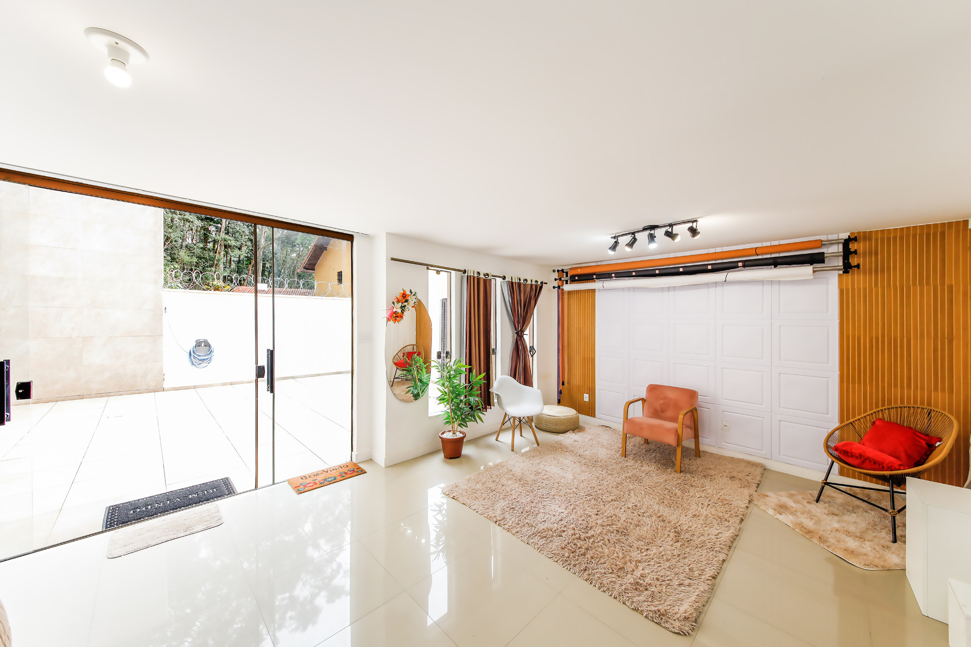 Duplex no Parque Guadalajara. Condomínio reservado, 3 vagas., foto 3