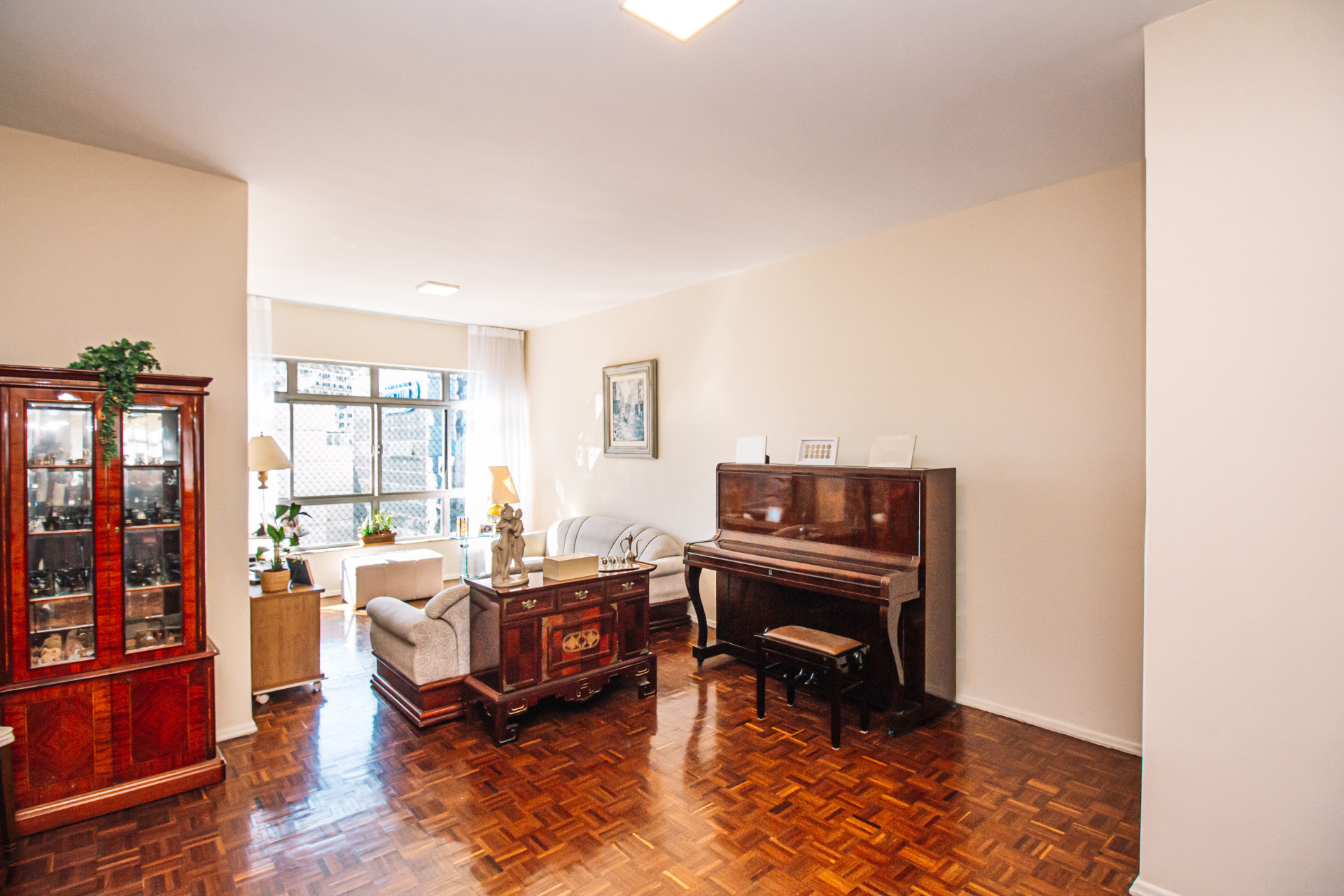 Centro: 5 quartos e 1 suíte, 189m². Clássico no coração da cidade, foto 2