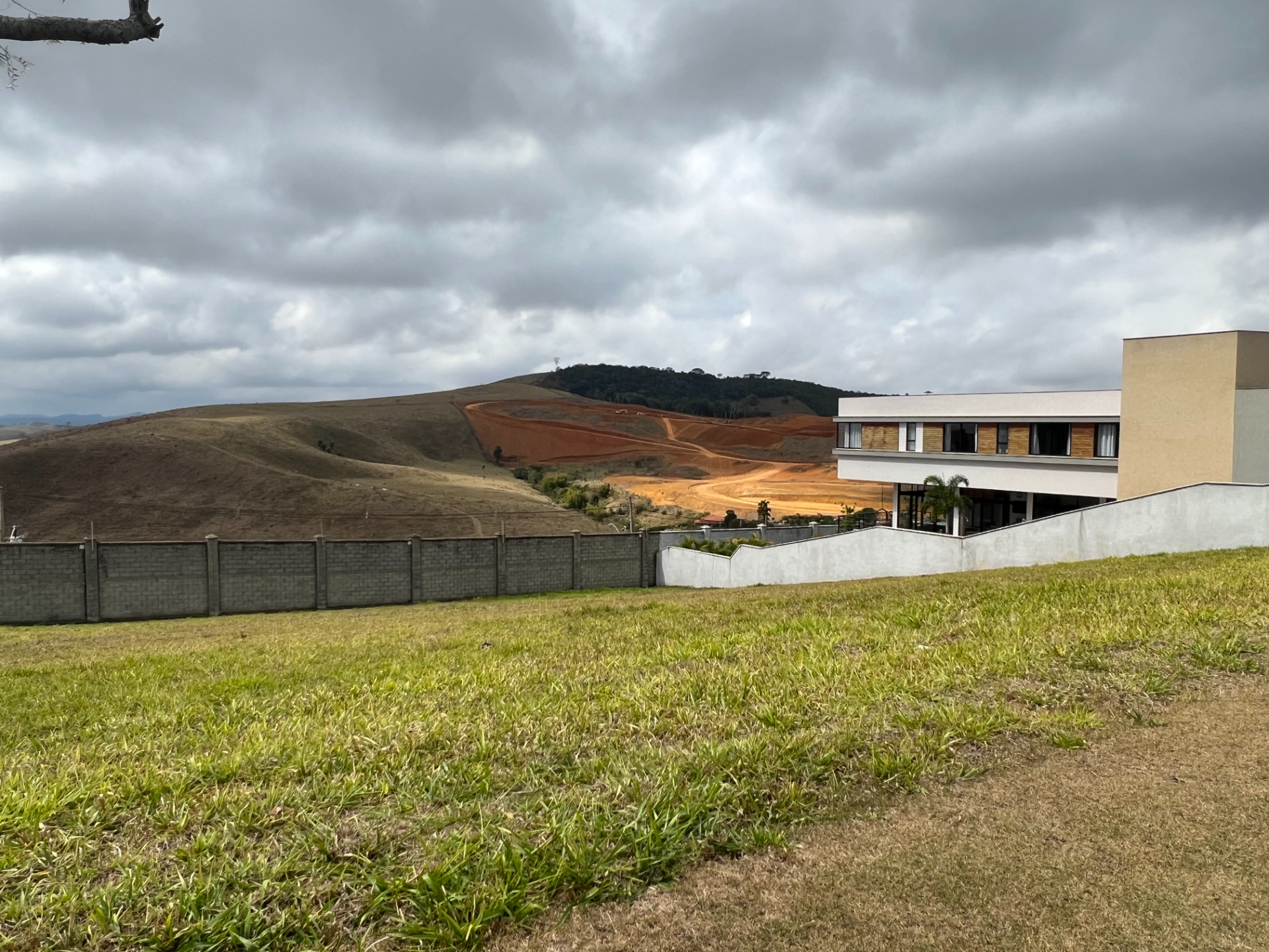 Alphaville: Vista livre e declive sutil. Terreno., foto 4